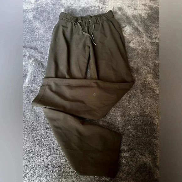 Lululemon On The Fly Pant 23” size 4 - Picture 1 of 7